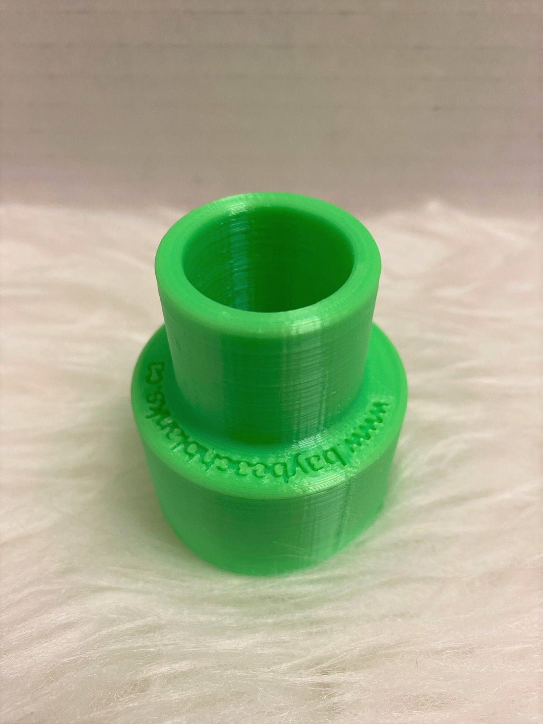 17 oz. Water Bottle Adapter - Bay Beach Blanks 3D printed water bottle adapter to attach the bottle onto the turner for doing Crystalac and Epoxy crafting